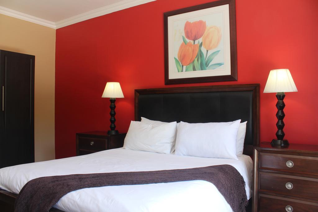 Fairways Hotel Баллито Экстерьер фото